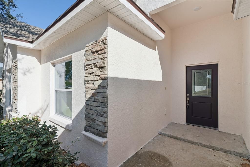 待售: $399,000 (5 贝兹, 3 浴室, 1800 平方英尺)