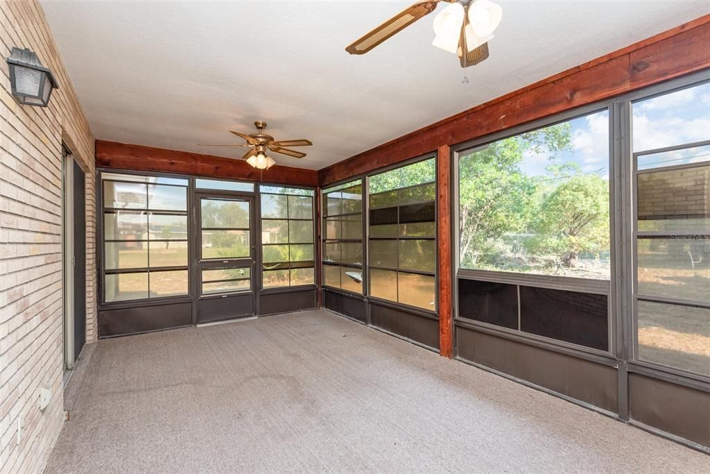 En Venta: $290,000 (3 camas, 2 baños, 1755 Pies cuadrados)