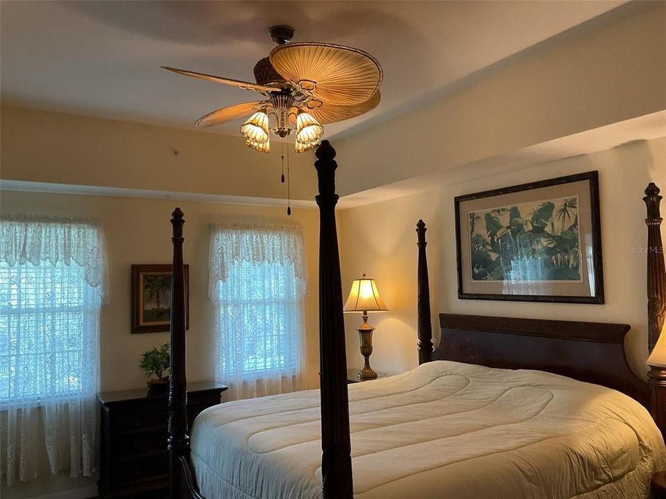 En Renta: $2,800 (3 camas, 2 baños, 1956 Pies cuadrados)