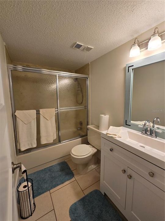 For Sale: $210,000 (2 beds, 2 baths, 1178 Square Feet)