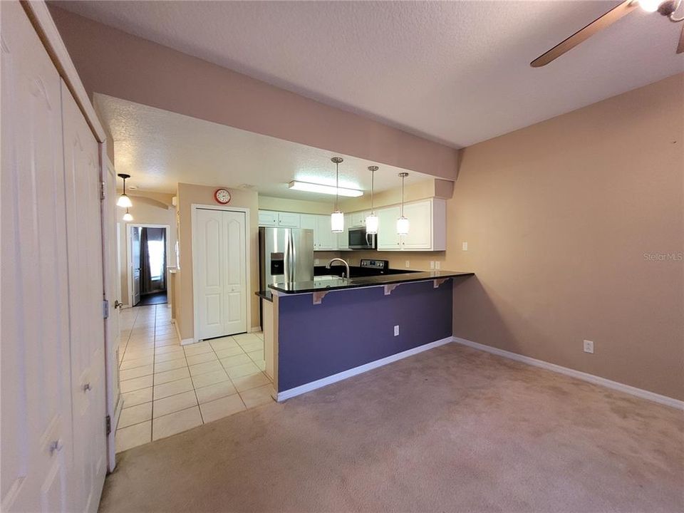 For Rent: $2,000 (3 beds, 2 baths, 1230 Square Feet)