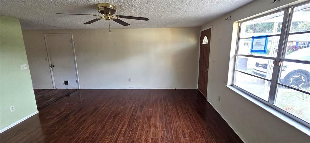 En Venta: $195,000 (2 camas, 2 baños, 1092 Pies cuadrados)