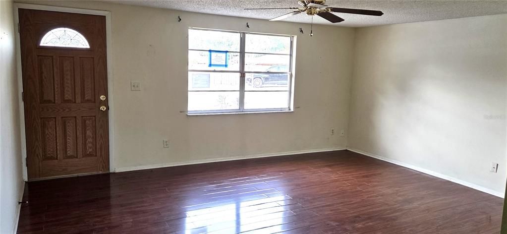 En Venta: $195,000 (2 camas, 2 baños, 1092 Pies cuadrados)