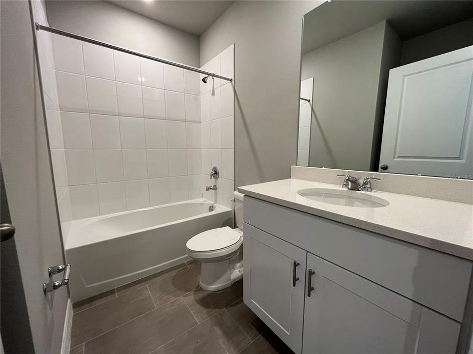For Rent: $2,295 (4 beds, 2 baths, 1687 Square Feet)