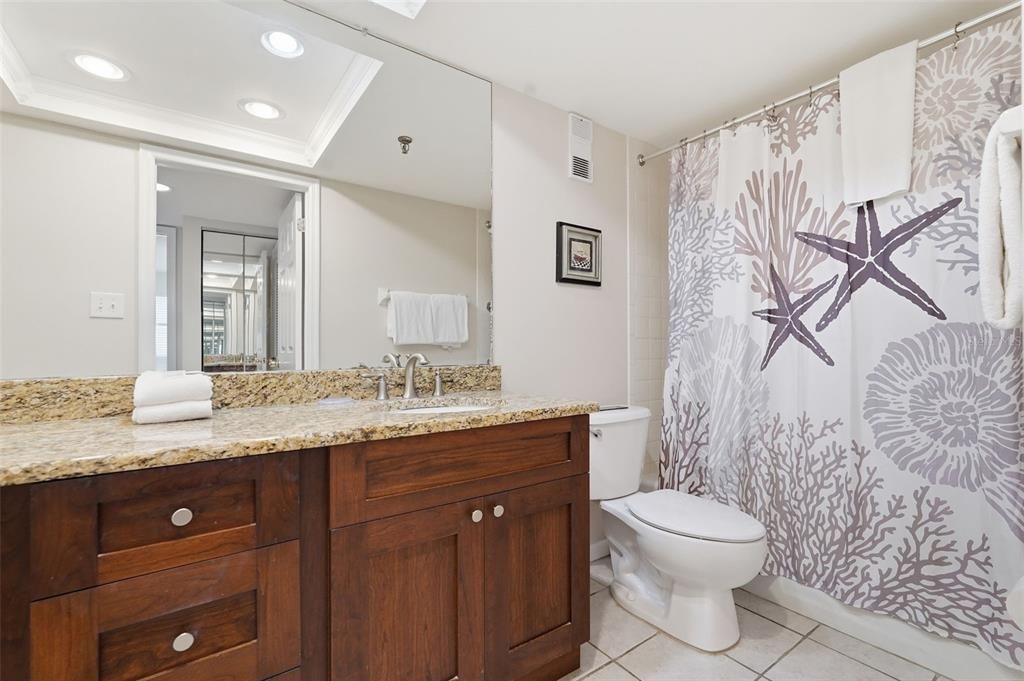 En Venta: $1,250,000 (3 camas, 3 baños, 1500 Pies cuadrados)