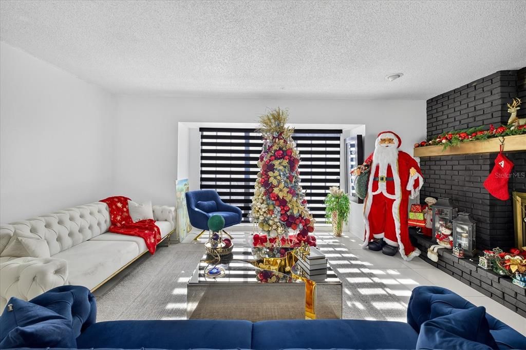 En Venta: $800,000 (5 camas, 3 baños, 2414 Pies cuadrados)