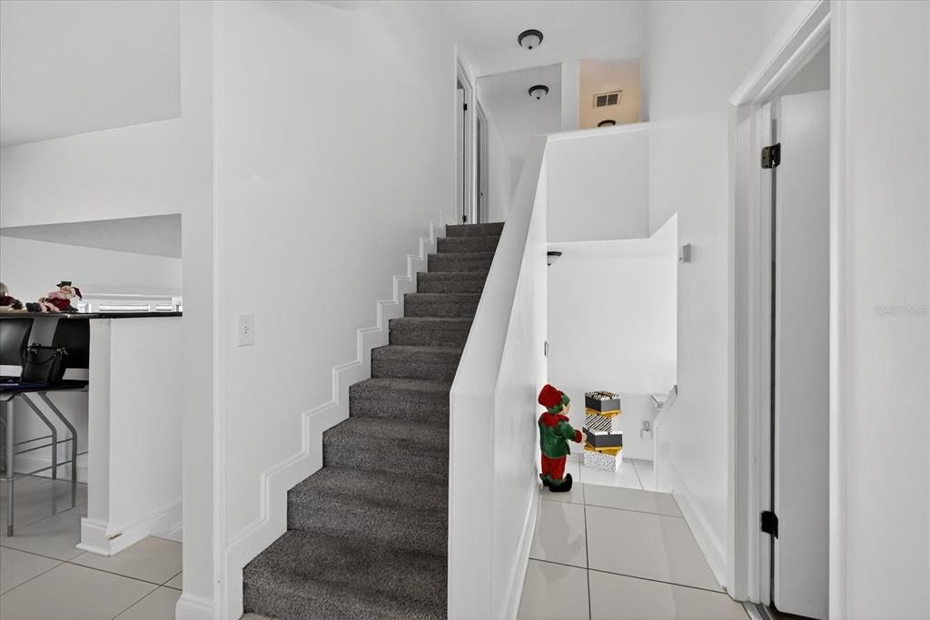 En Venta: $800,000 (5 camas, 3 baños, 2414 Pies cuadrados)