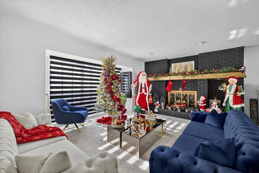 En Venta: $800,000 (5 camas, 3 baños, 2414 Pies cuadrados)