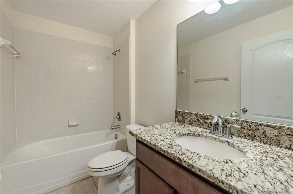 En Venta: $375,000 (3 camas, 2 baños, 2062 Pies cuadrados)