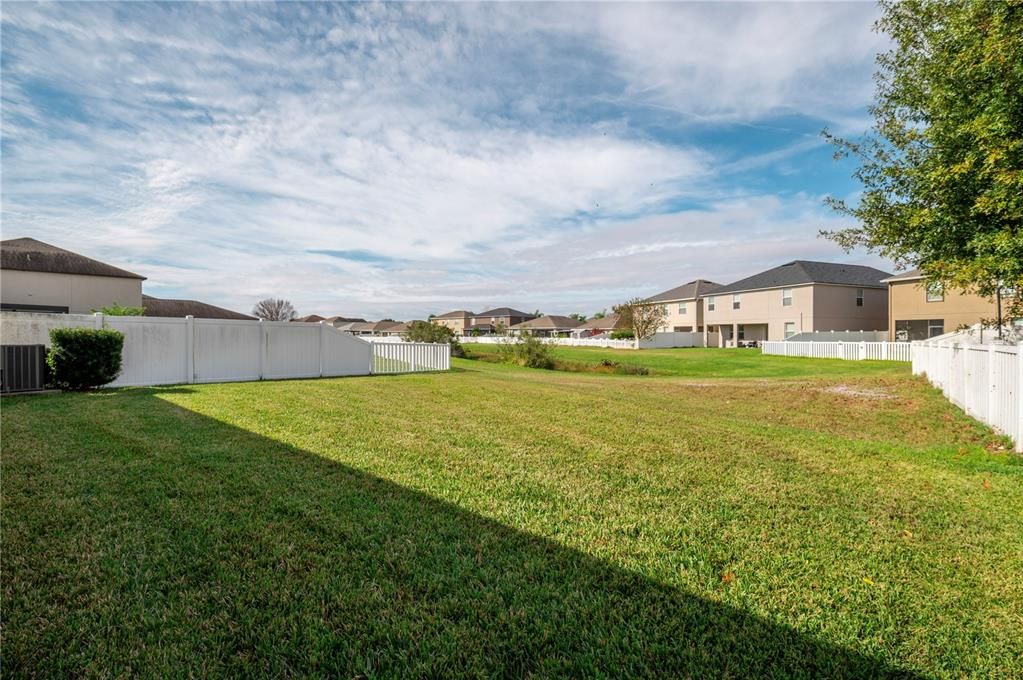 En Venta: $375,000 (3 camas, 2 baños, 2062 Pies cuadrados)