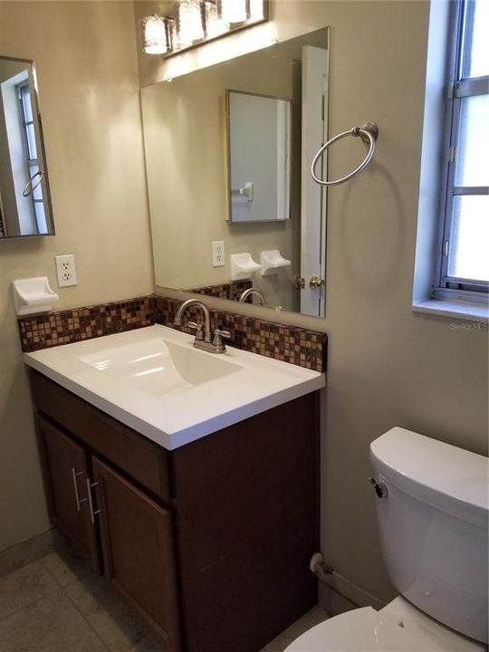 For Rent: $2,400 (4 beds, 2 baths, 1798 Square Feet)