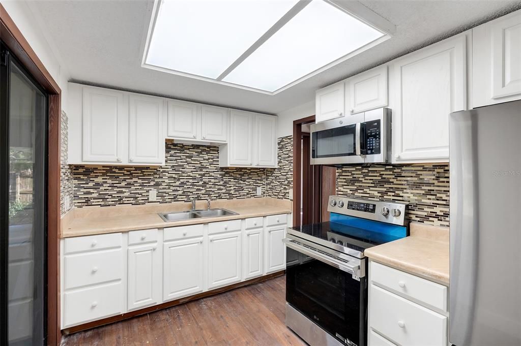 En Renta: $1,525 (2 camas, 1 baños, 864 Pies cuadrados)