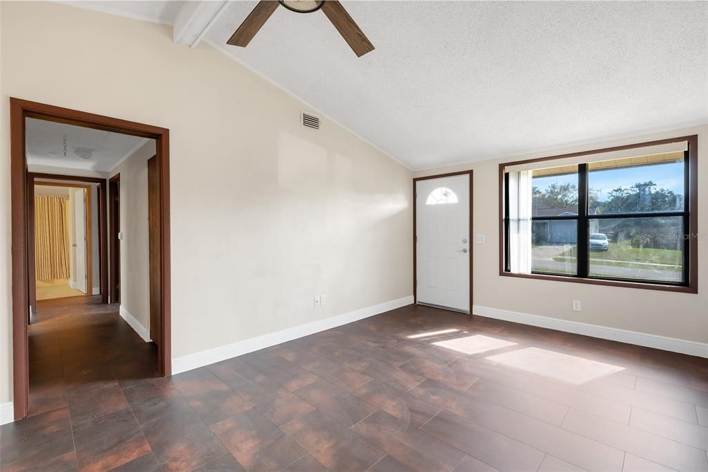 En Renta: $1,525 (2 camas, 1 baños, 864 Pies cuadrados)