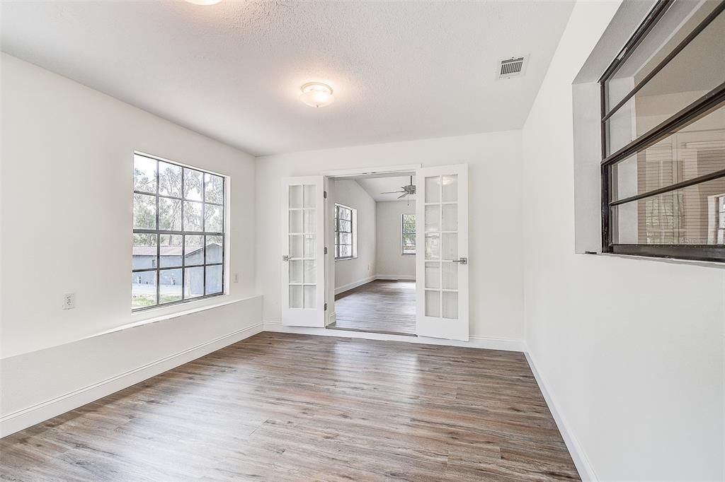 待售: $499,000 (3 贝兹, 2 浴室, 2001 平方英尺)