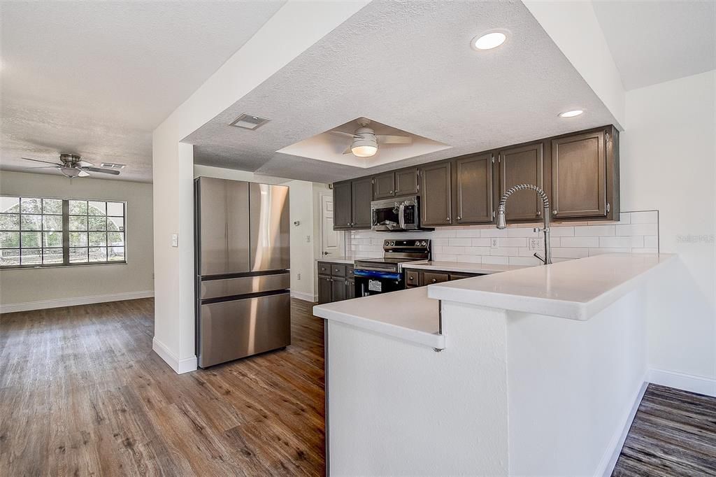 待售: $499,000 (3 贝兹, 2 浴室, 2001 平方英尺)