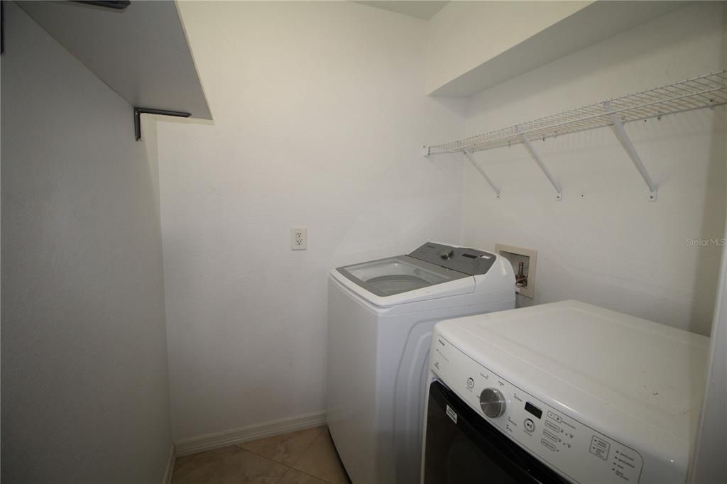 En Venta: $375,000 (3 camas, 2 baños, 1893 Pies cuadrados)