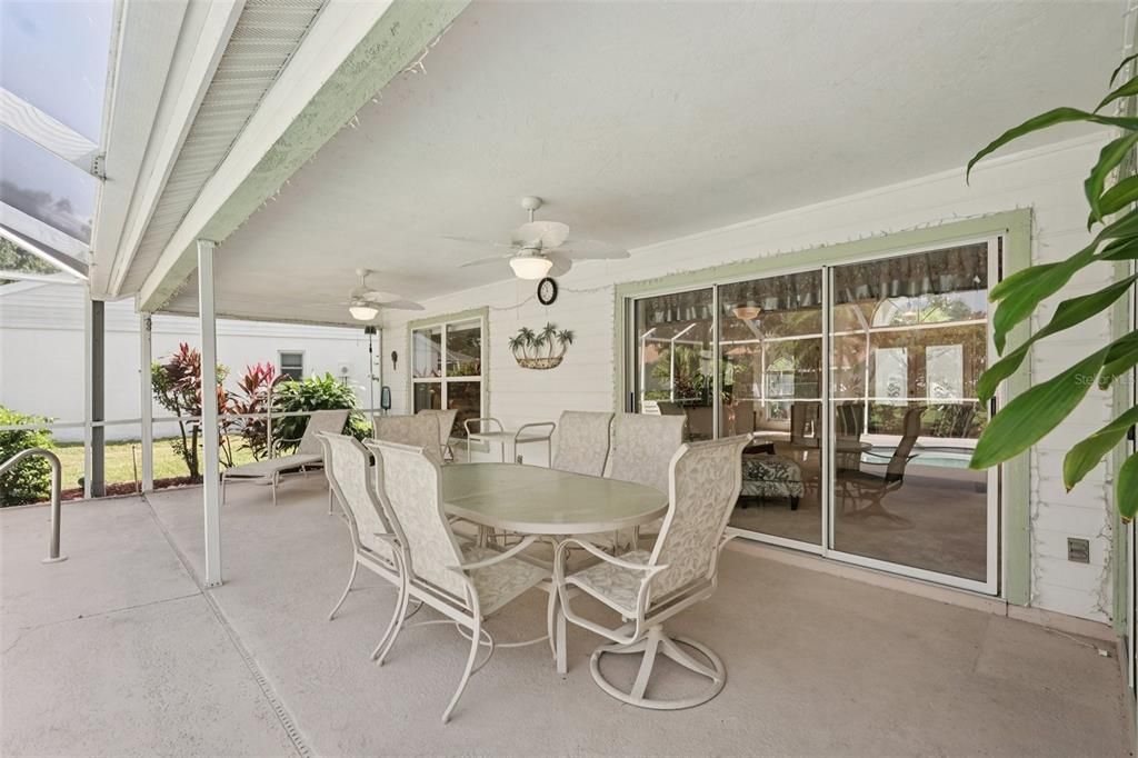 En Venta: $425,000 (3 camas, 2 baños, 1806 Pies cuadrados)