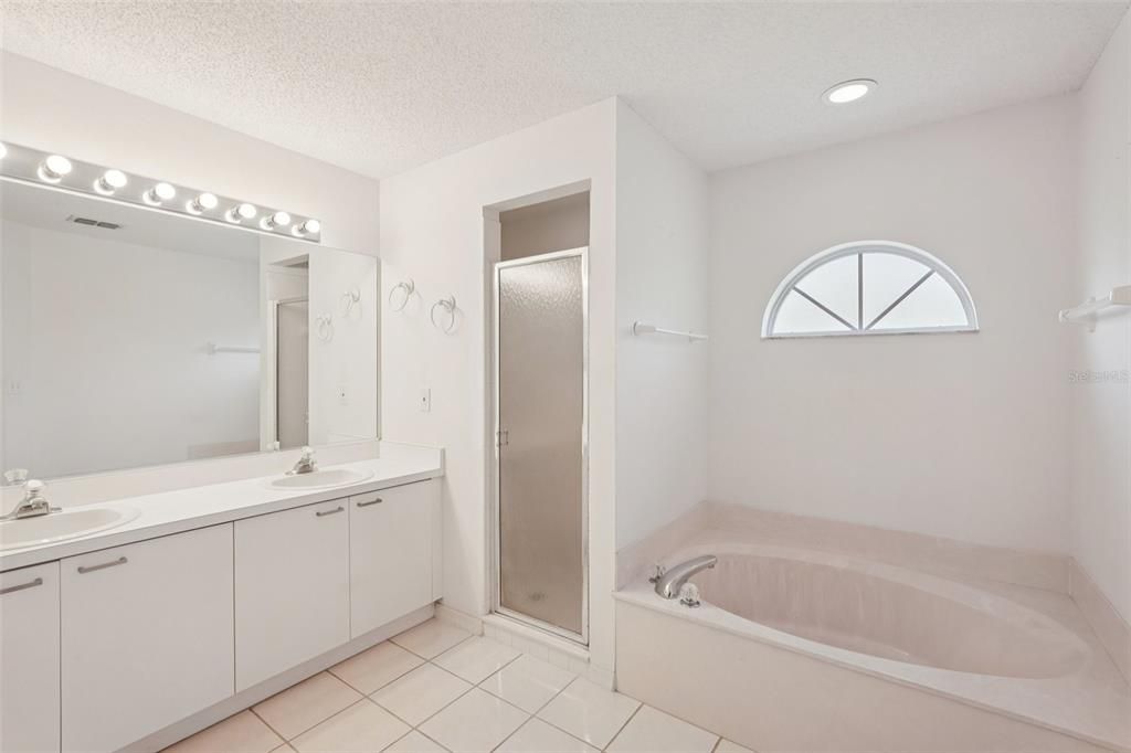 En Venta: $425,000 (3 camas, 2 baños, 1806 Pies cuadrados)