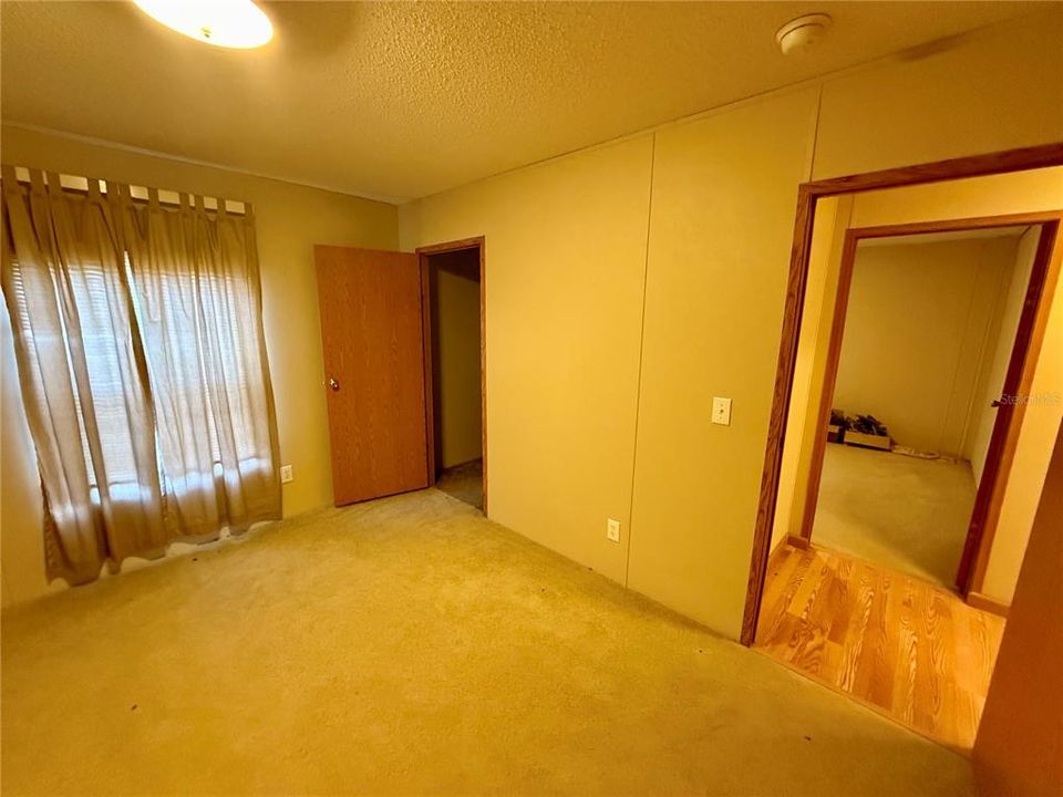 На продажу: $599,900 (4 спален, 2 ванн, 2120 Квадратных фут)