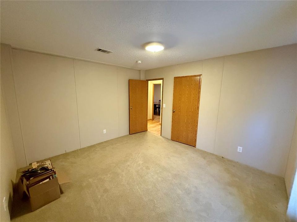 На продажу: $599,900 (4 спален, 2 ванн, 2120 Квадратных фут)