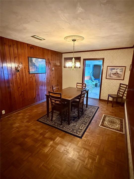 На продажу: $599,900 (4 спален, 2 ванн, 2120 Квадратных фут)