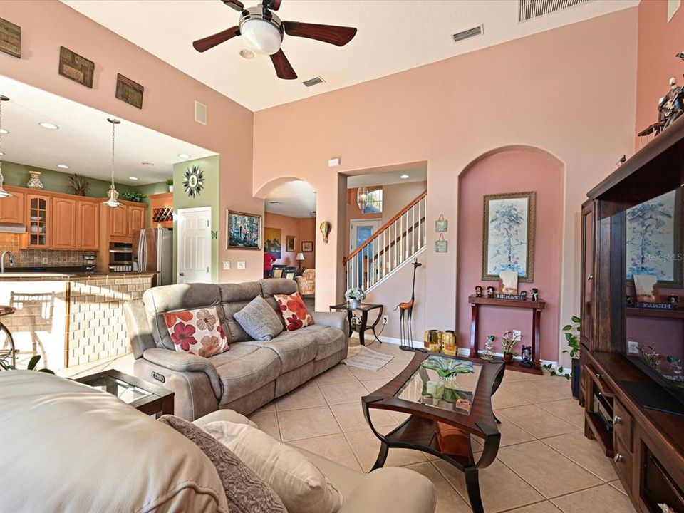 For Sale: $570,000 (4 beds, 2 baths, 2847 Square Feet)