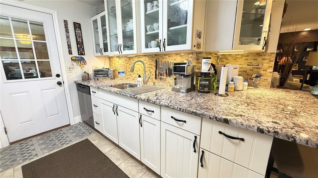 В аренду: $3,200 (3 спален, 2 ванн, 1312 Квадратных фут)