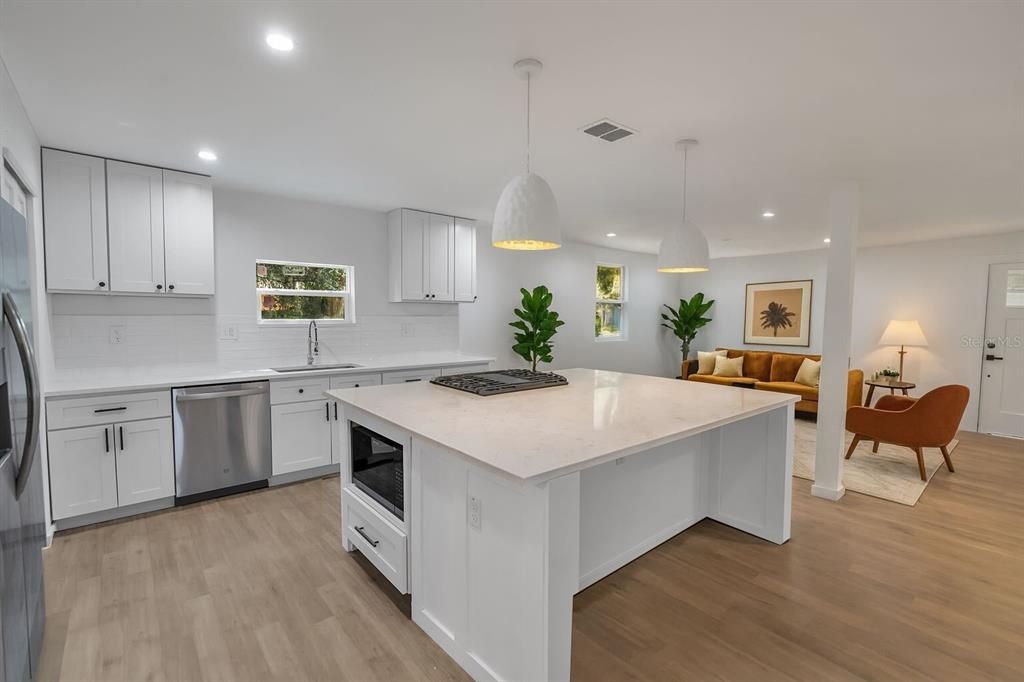 出租: $2,600 (3 贝兹, 2 浴室, 1228 平方英尺)