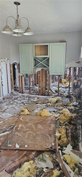 На продажу: $150,000 (4 спален, 2 ванн, 1400 Квадратных фут)