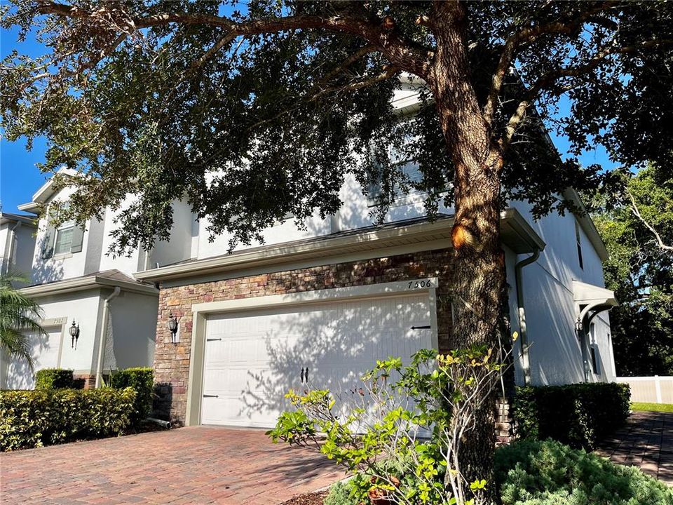 For Sale: $380,000 (3 beds, 3 baths, 1787 Square Feet)