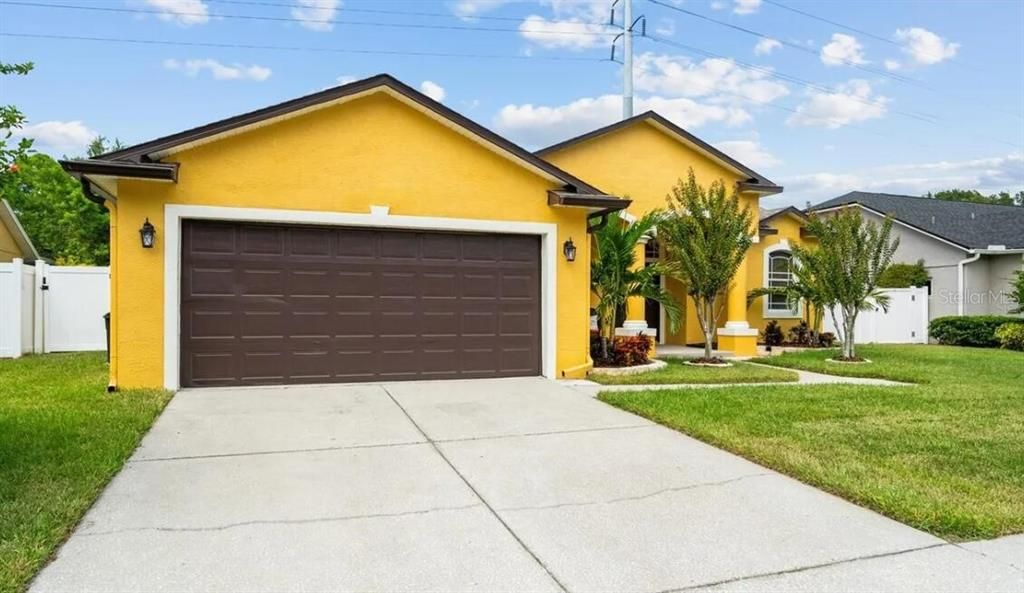 En Venta: $524,900 (4 camas, 2 baños, 2708 Pies cuadrados)