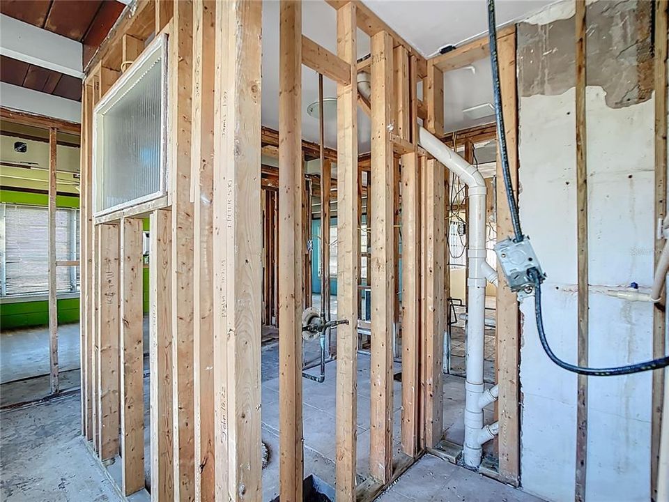 En Venta: $395,000 (2 camas, 1 baños, 1363 Pies cuadrados)