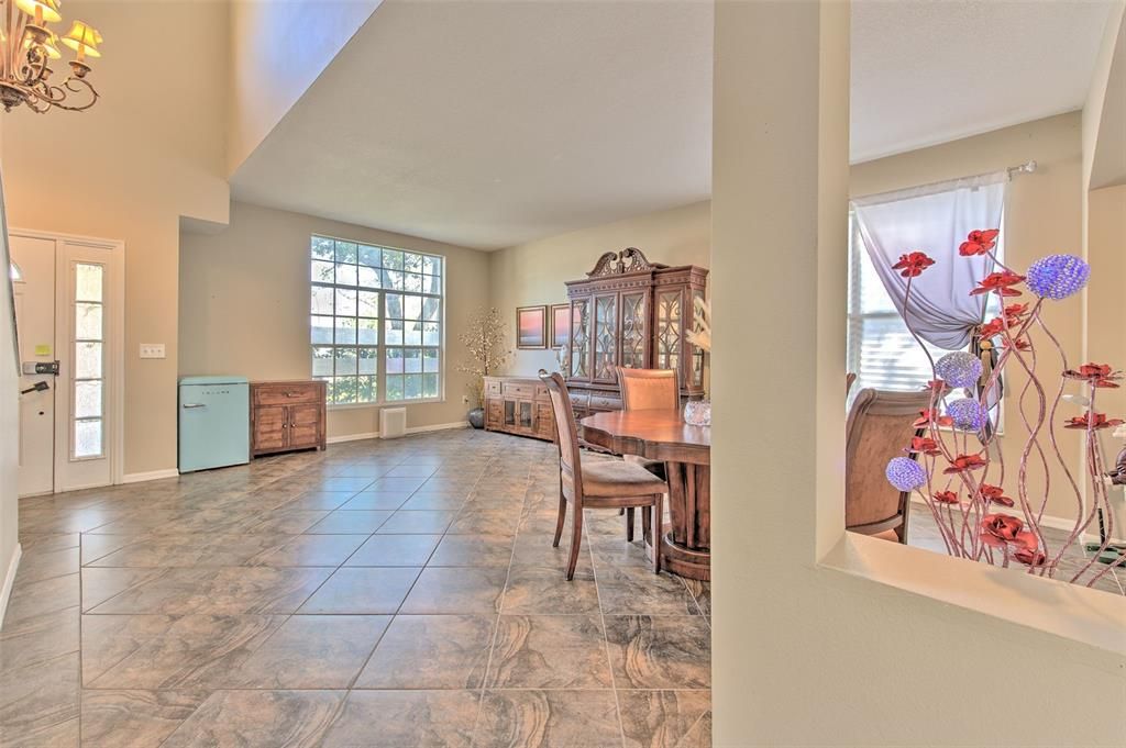 En Venta: $489,000 (3 camas, 2 baños, 2181 Pies cuadrados)