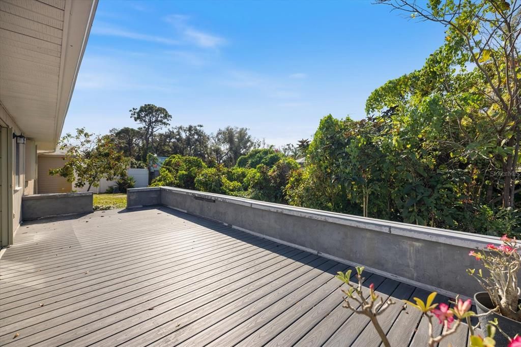 For Sale: $298,500 (2 beds, 2 baths, 1290 Square Feet)