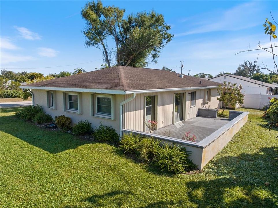 For Sale: $298,500 (2 beds, 2 baths, 1290 Square Feet)