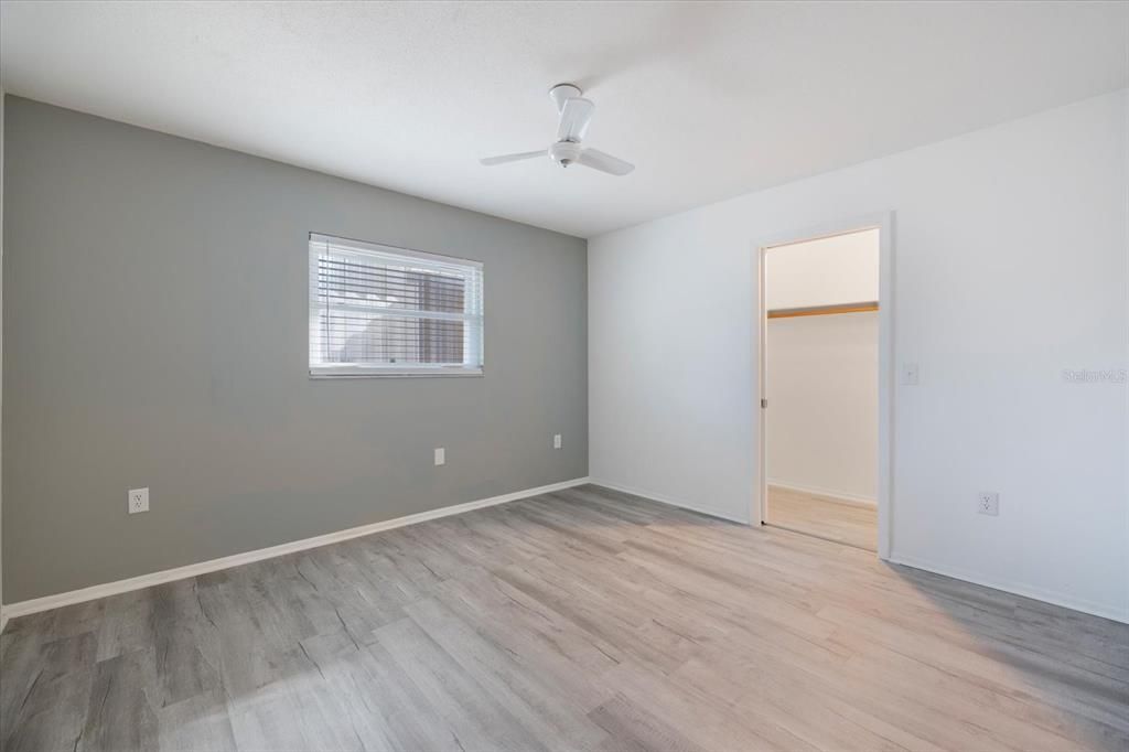 For Sale: $298,500 (2 beds, 2 baths, 1290 Square Feet)