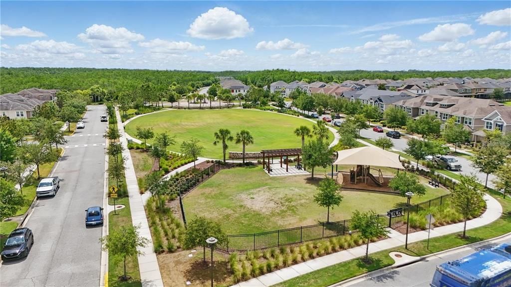 На продажу: $639,900 (5 спален, 3 ванн, 3325 Квадратных фут)