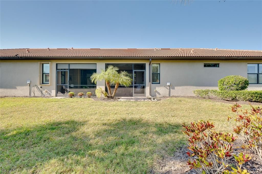 For Sale: $385,000 (2 beds, 2 baths, 1443 Square Feet)