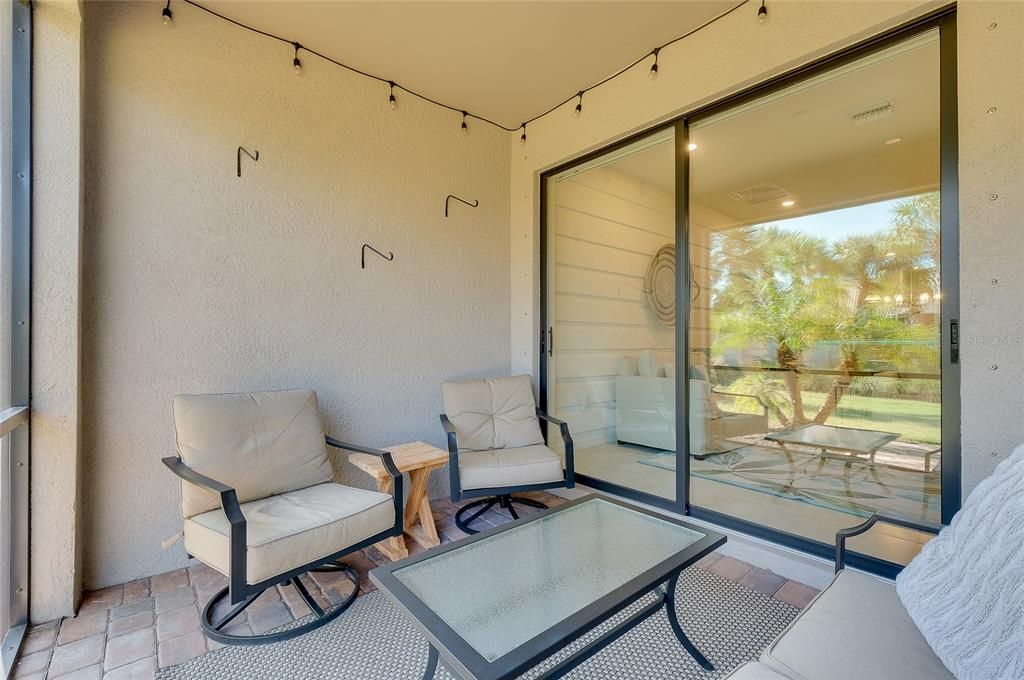 For Sale: $385,000 (2 beds, 2 baths, 1443 Square Feet)