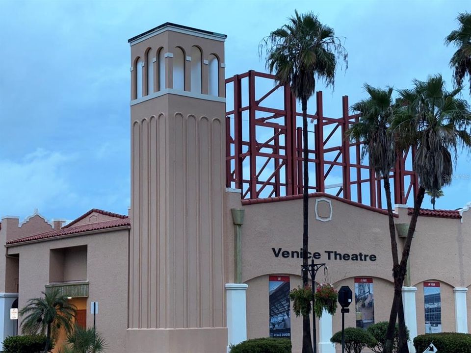 For Sale: $385,000 (2 beds, 2 baths, 1443 Square Feet)