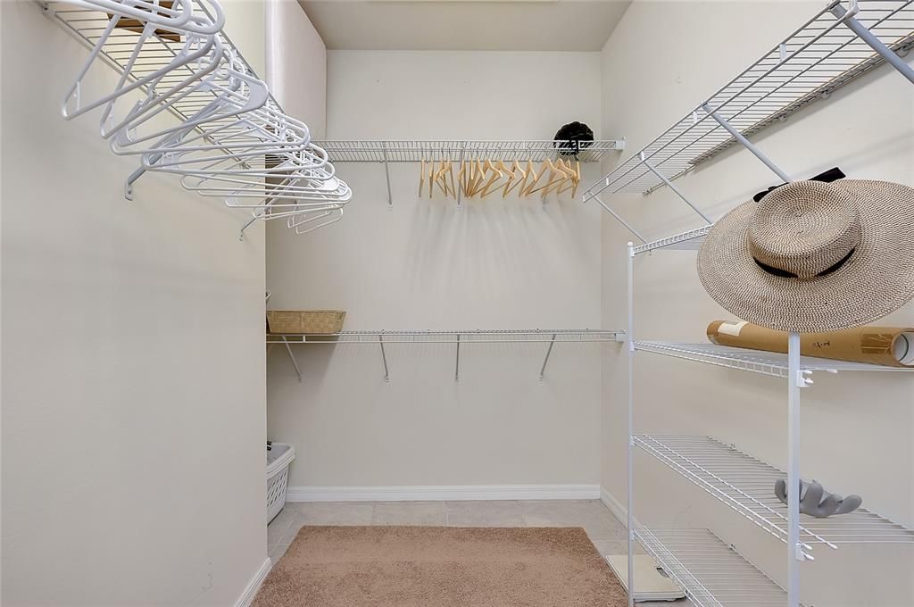 For Sale: $385,000 (2 beds, 2 baths, 1443 Square Feet)