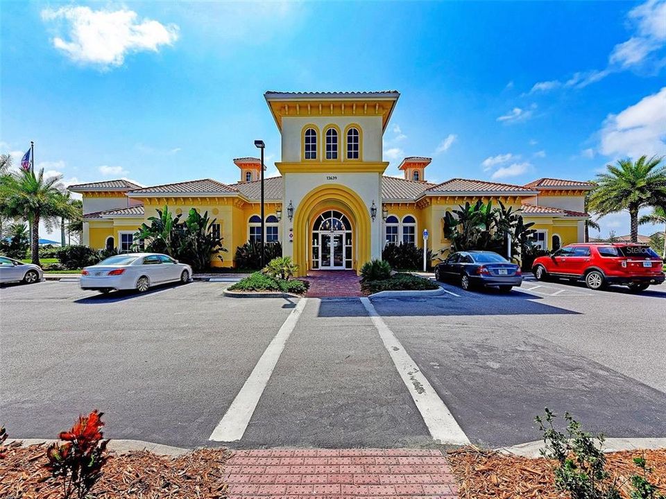 For Sale: $385,000 (2 beds, 2 baths, 1443 Square Feet)