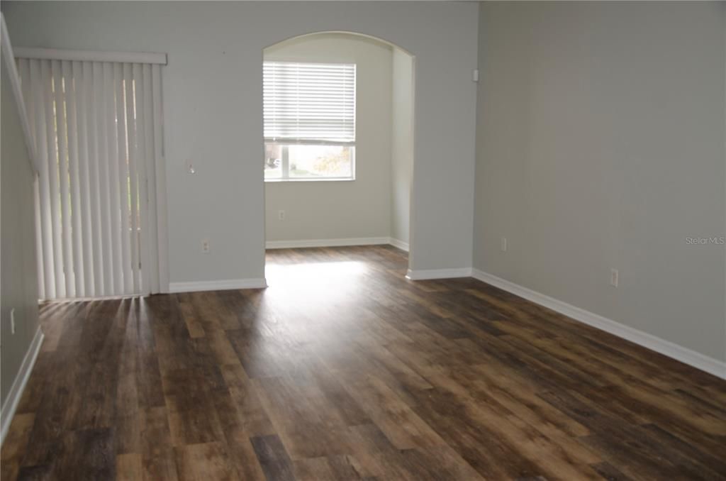 En Venta: $245,000 (2 camas, 2 baños, 1660 Pies cuadrados)