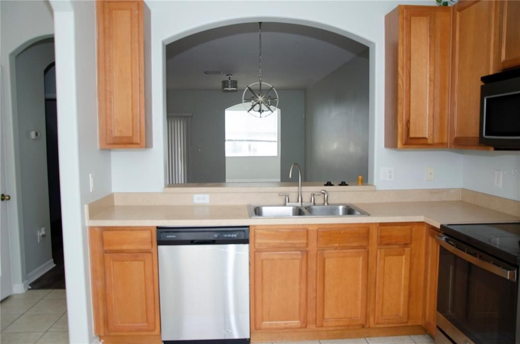 En Venta: $245,000 (2 camas, 2 baños, 1660 Pies cuadrados)