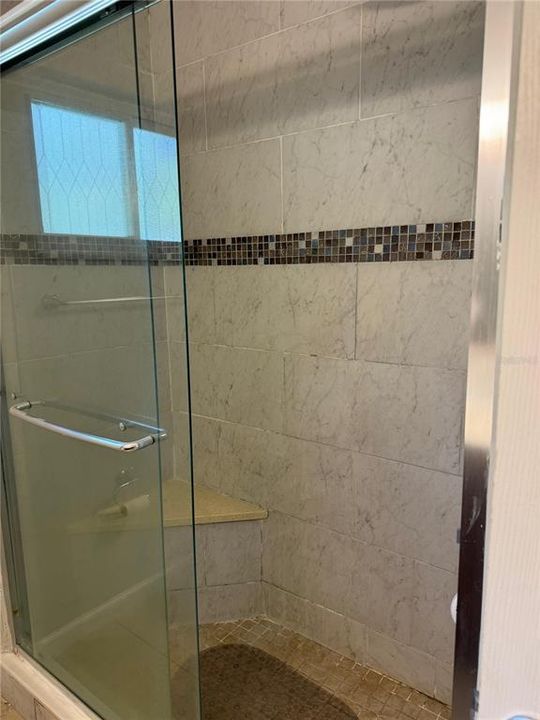 На продажу: $334,900 (4 спален, 2 ванн, 1335 Квадратных фут)