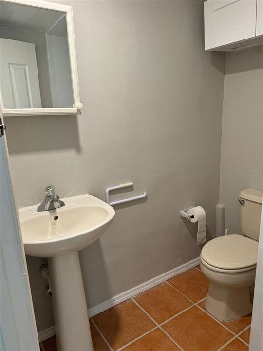 На продажу: $334,900 (4 спален, 2 ванн, 1335 Квадратных фут)