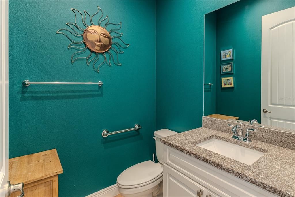 Под контрактом: $399,900 (3 спален, 2 ванн, 1994 Квадратных фут)