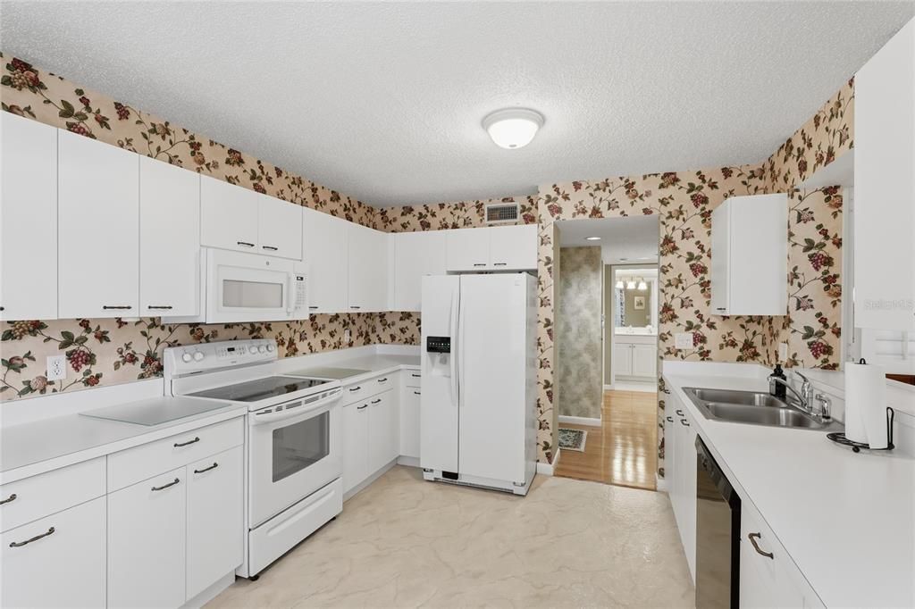 En Venta: $299,000 (2 camas, 2 baños, 1406 Pies cuadrados)