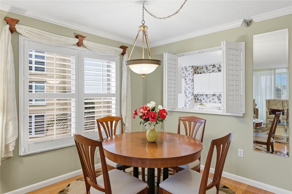 En Venta: $299,000 (2 camas, 2 baños, 1406 Pies cuadrados)