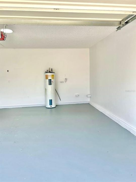 For Sale: $285,000 (3 beds, 2 baths, 1272 Square Feet)